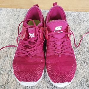 Nike Free TR 7